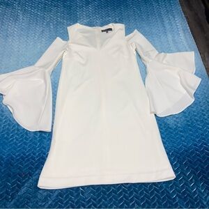 White Donna Ricco Bell Sleeve Dress Size 6